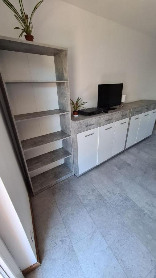 Ferienwohnung Mit Balkon In Krumpendorf المظهر الخارجي الصورة